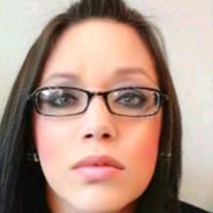 Meet your Posher, Alicia